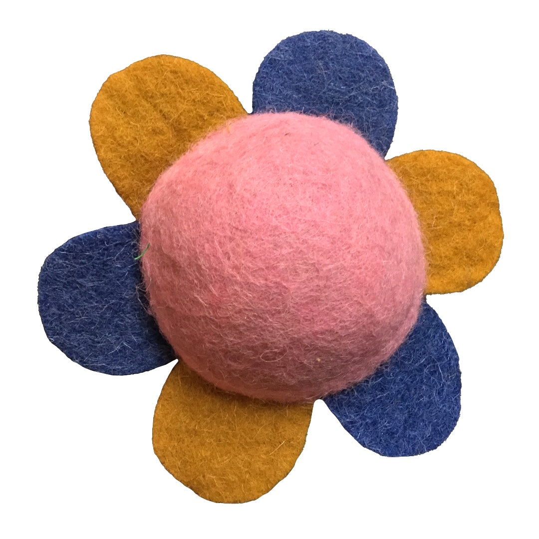 BloomPlay Eco Wool Pet Toy – Natural Flower Fun for Happy Paws