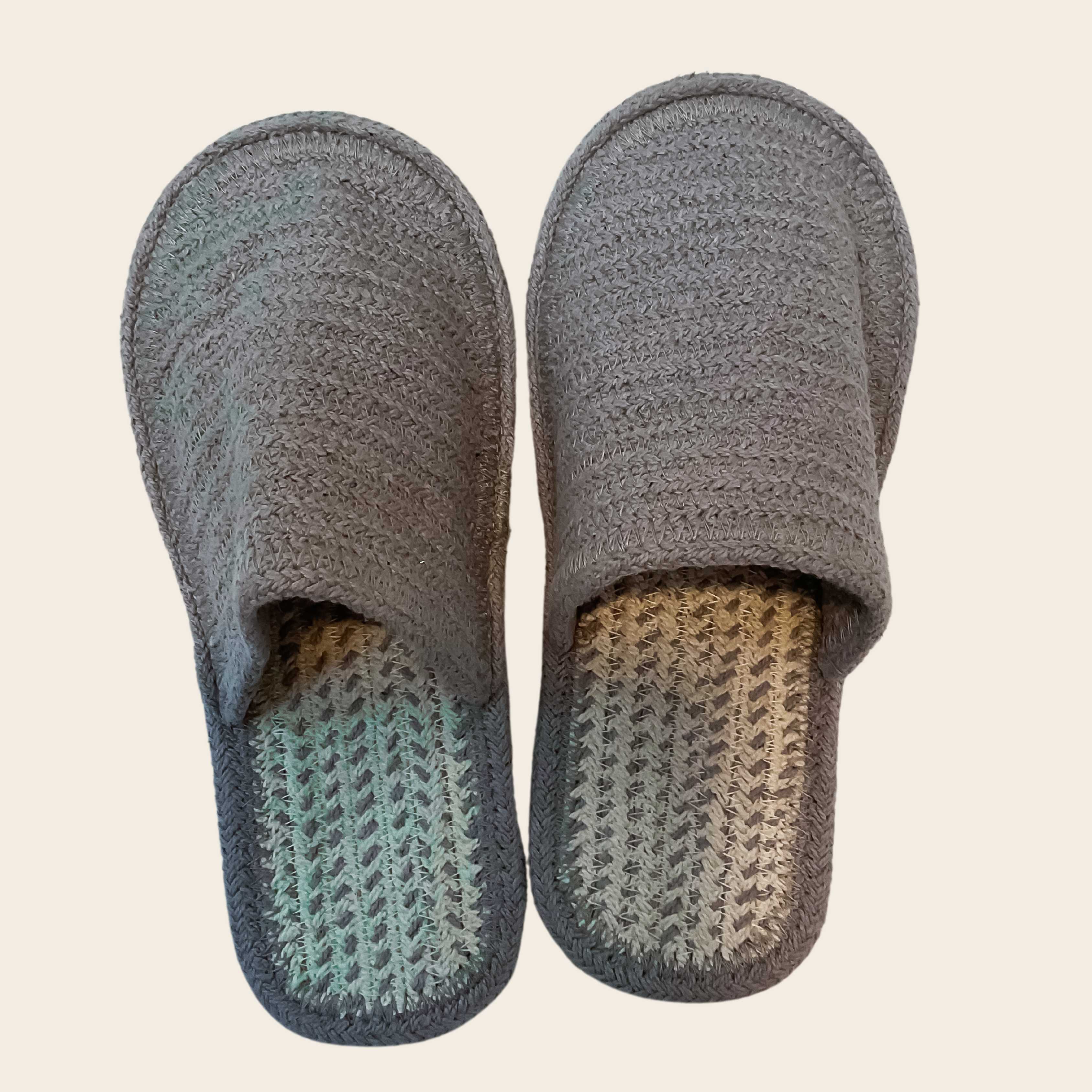 Fuwari Slippers – Natural Wool, Skin-Friendly & Trendy Chic Comfort