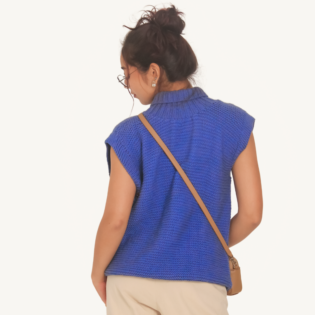 Ame Pullover – Cozy, Handknitted Wool for Modern Women