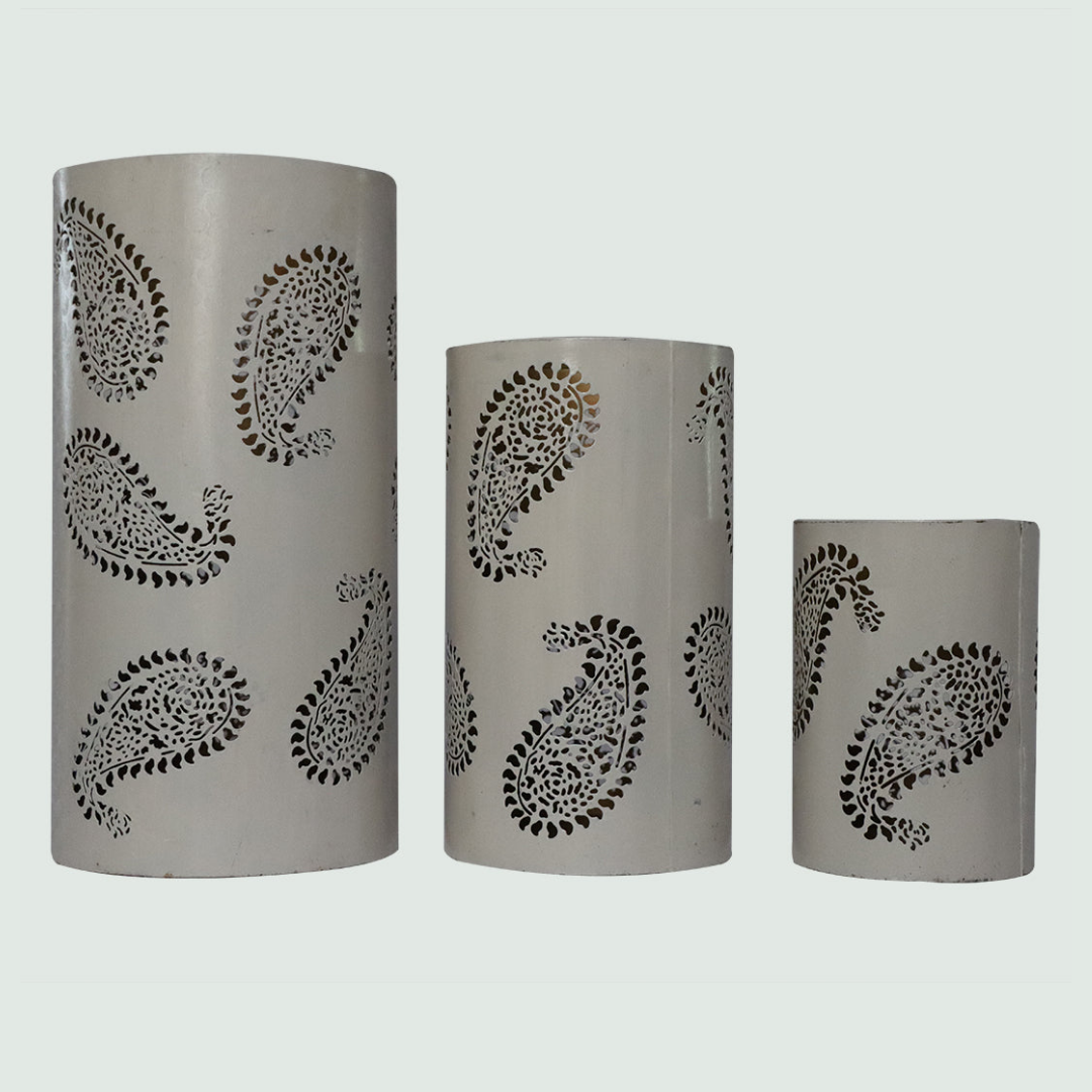 Christmas - T Light Holder - Front View